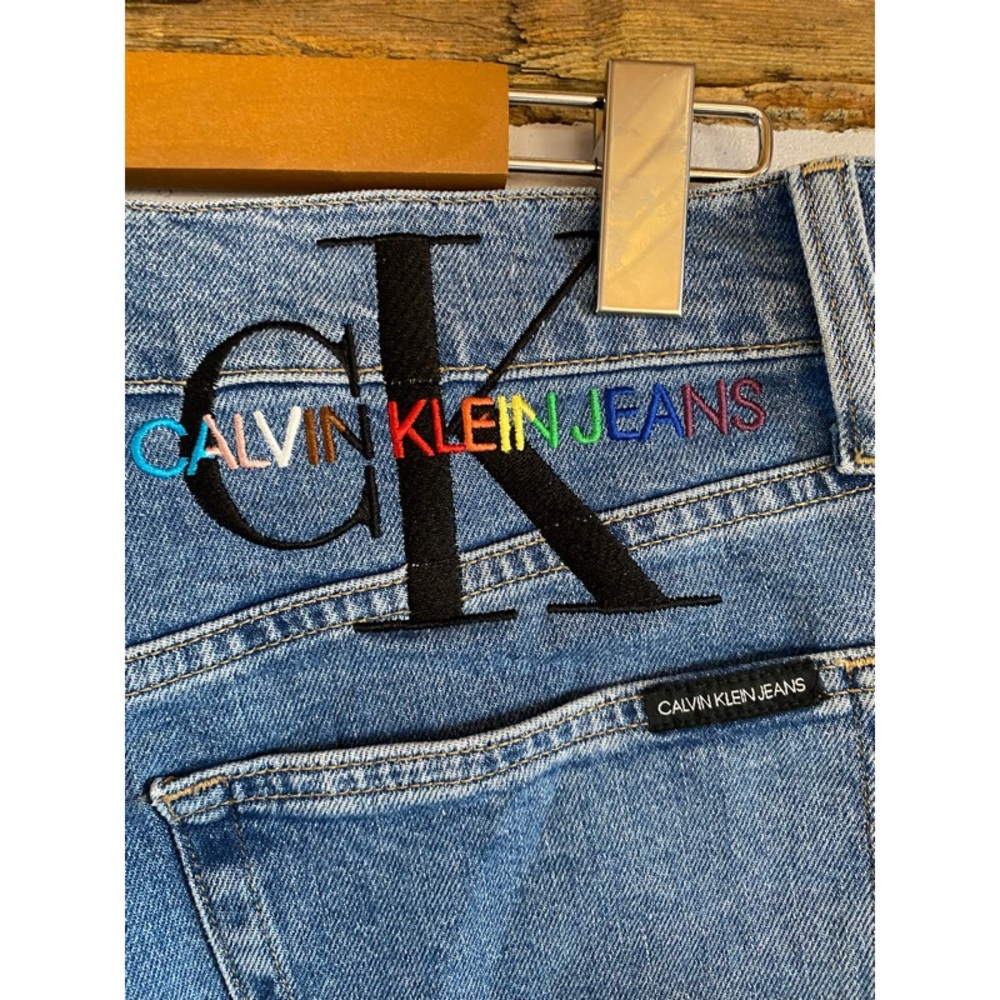 CALVIN KLEIN Pride denim shorts - Picture 5 of 9